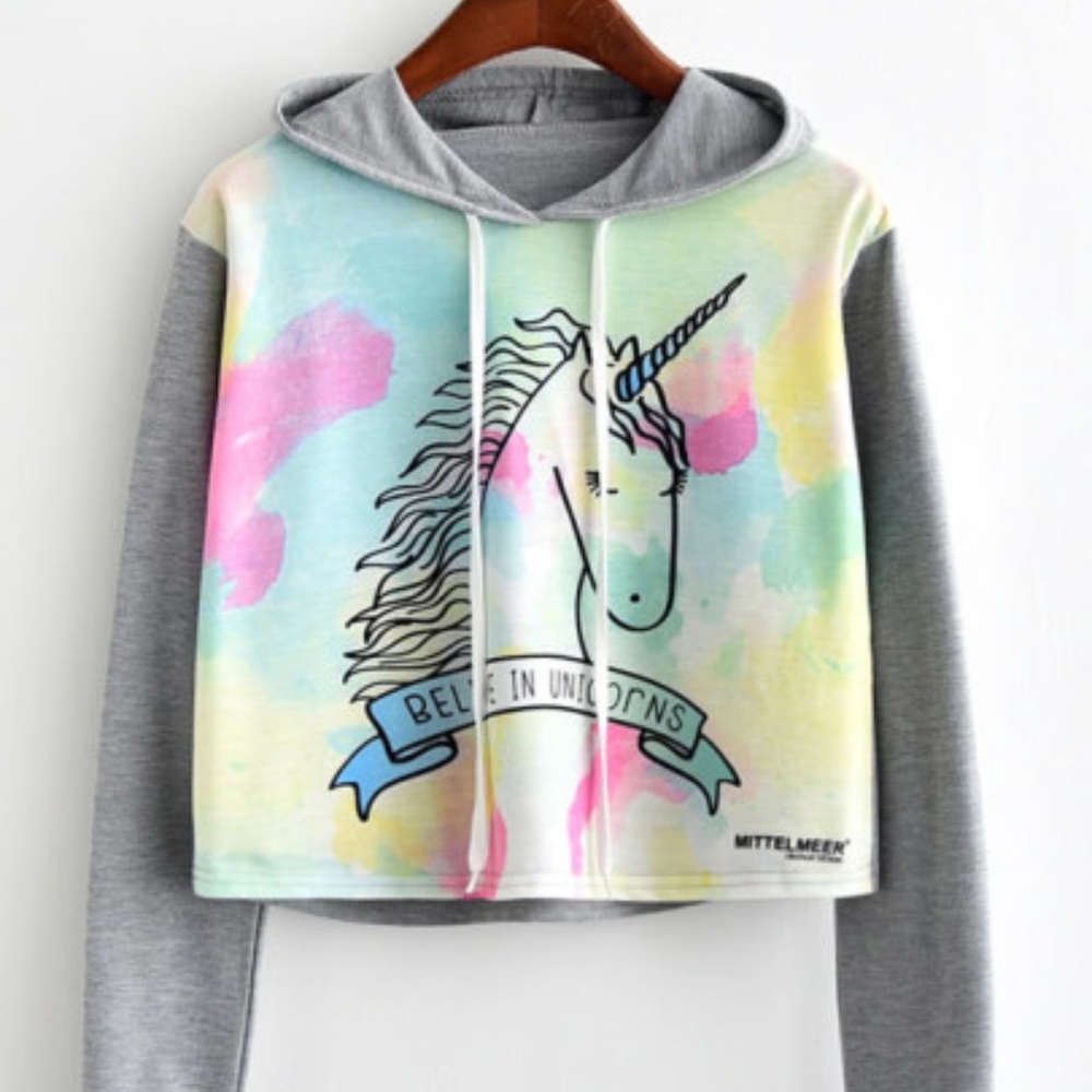 Unicorn cropped hooded shirt